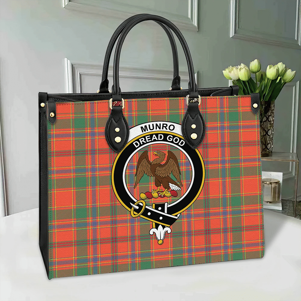 Clan Munro Ancient Tartan Crest Leather Bag LF17 Clan Munro Tartan Today