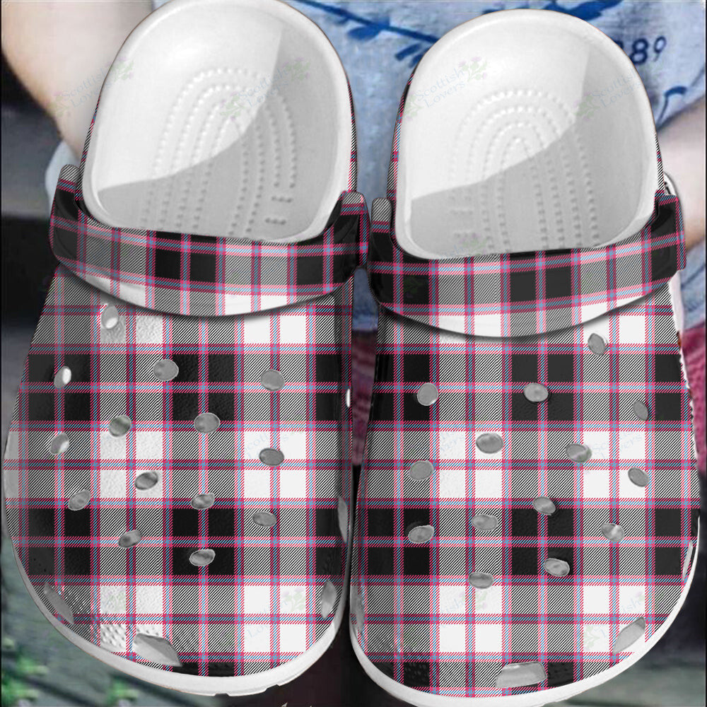 Clan MacPherson Hunting Modern Tartan Clogs Classic OG96 MacPherson Hunting Modern Tartan Tartan Today