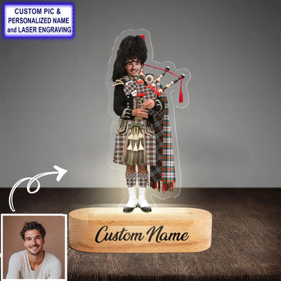 Custom Bagpipe MacDuff Dress Ancient Tartan LED Night Light - Personalized Scottish Bagpiper Figurine with Wooden Stand