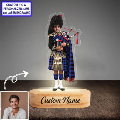 Custom Bagpipe Maule Tartan LED Night Light - Personalized Scottish Bagpiper Figurine with Wooden Stand