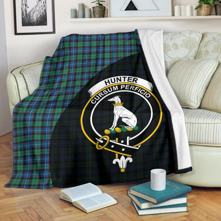 Clan Hunter Ancient Tartan Crest Blanket Wave Style