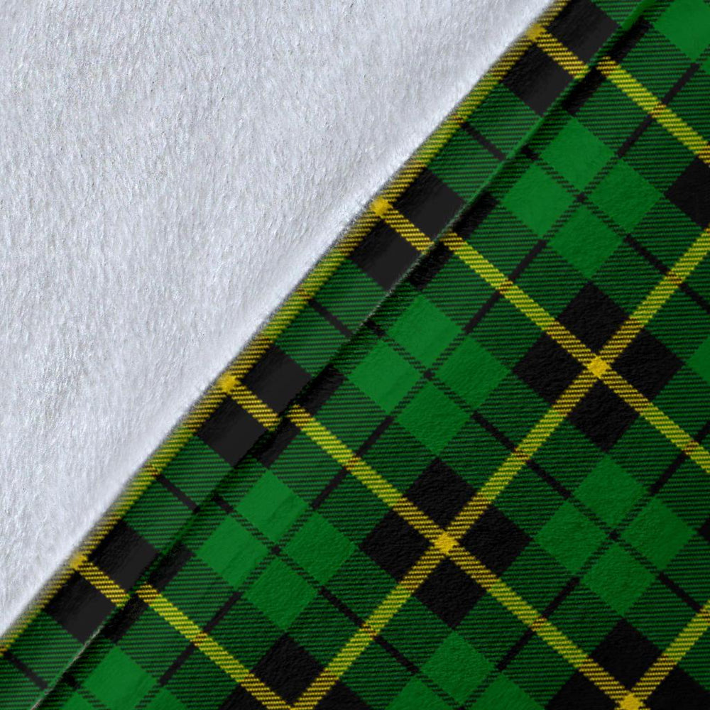 Clan Wallace Hunting Green Tartan Crest Blanket Wave Style GX33 Clan Wallace Tartan Today