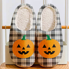 Clan MacFarlane Black & White Ancient Tartan Halloween Pumpkin Slippers, Fluffy Spooky Slippers BQ73 MacFarlane Black & White Ancient Tartan Tartan Halloween