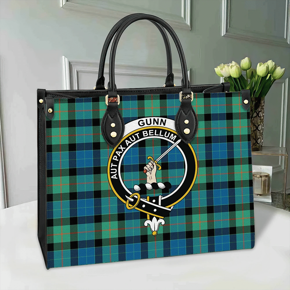 Clan Gunn Ancient Tartan Crest Leather Bag KO42 Clan Gunn Tartan Today   
