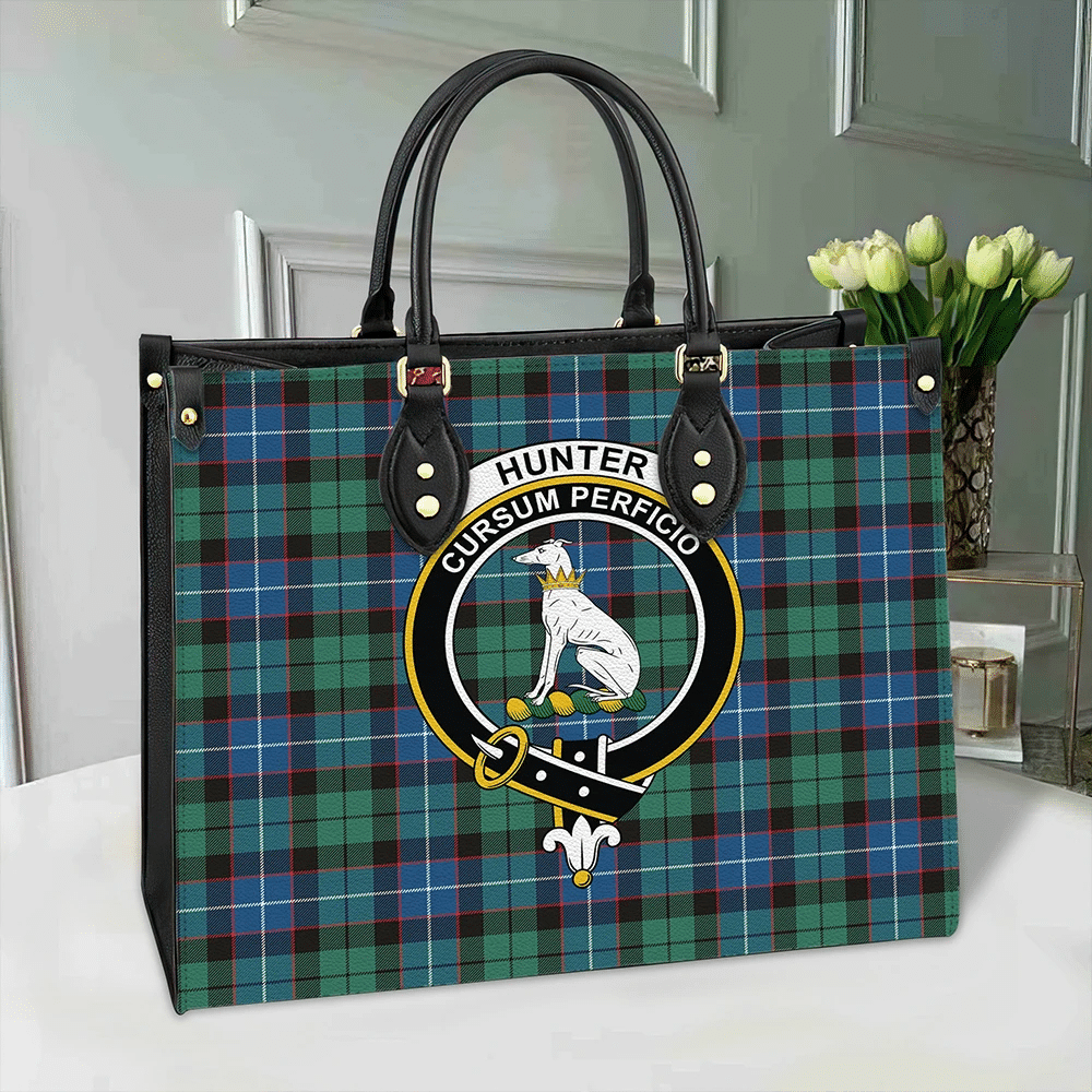 Clan Hunter Ancient Tartan Crest Leather Bag VY90 Clan Hunter Tartan Today   