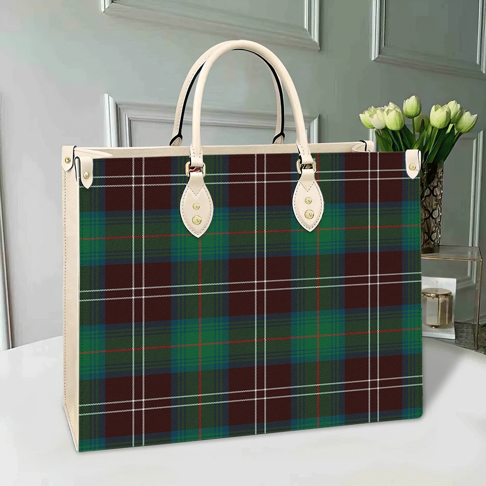 Clan Chisholm Hunting Ancient Tartan Leather Bag WY76 Clan Chisholm Tartan Today   
