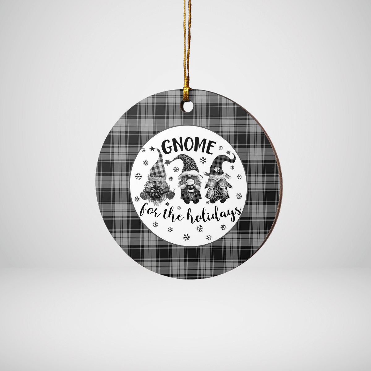 Clan Glen Tartan Tartan Crest Gnome Round Ceramic Ornament CR64 Glen Tartan Tartan Christmas   