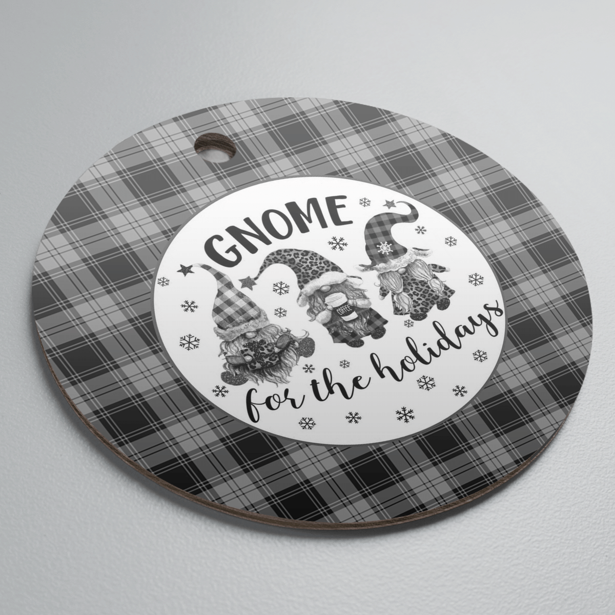 Clan Glen Tartan Tartan Crest Gnome Round Ceramic Ornament CR64 Glen Tartan Tartan Christmas   