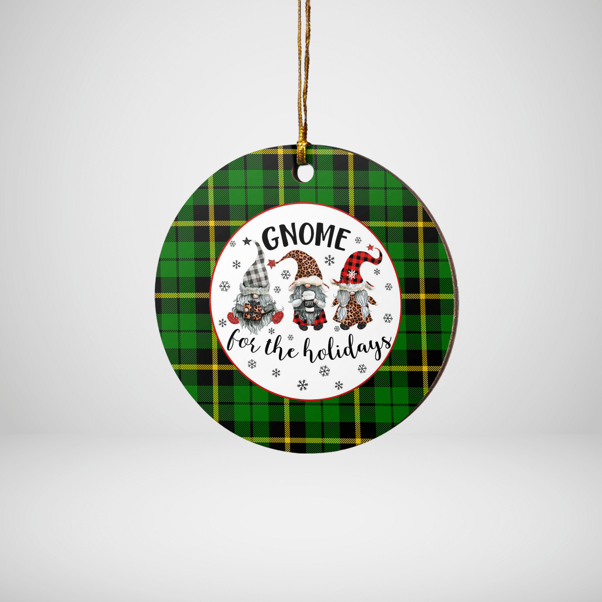 Clan Wallace Hunting Green Tartan Tartan Crest Gnome Round Ceramic Ornament US78 Wallace Hunting Green Tartan Tartan Christmas   