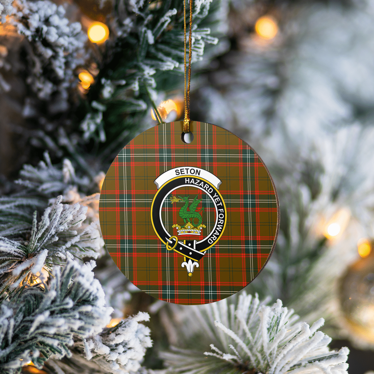 Clan Seton Hunting Modern Tartan Crest Round Ceramic Ornament LN94 Seton Hunting Modern Tartan Tartan Christmas   