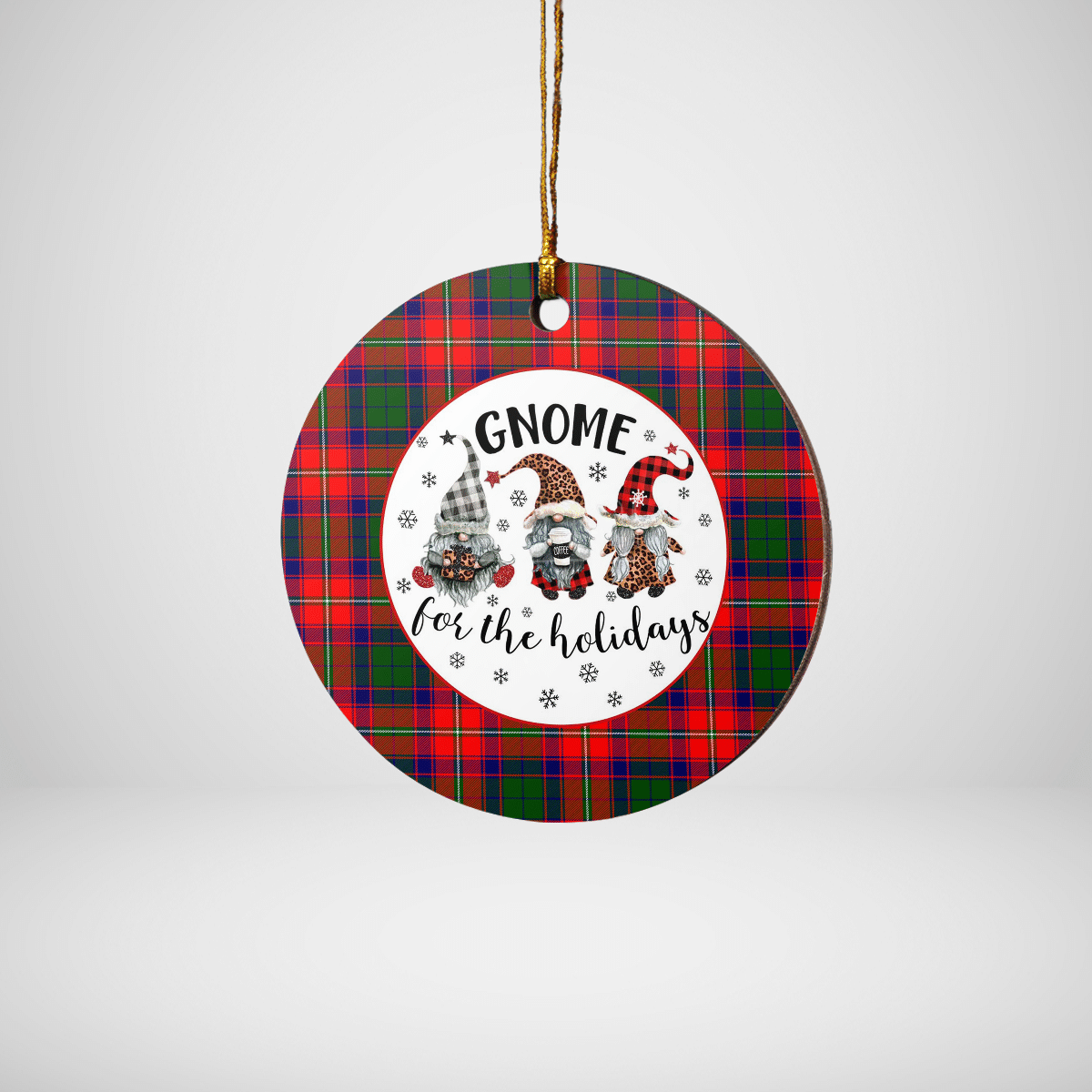 Clan Roxburgh District Tartan Tartan Crest Gnome Round Ceramic Ornament RL95 Roxburgh District Tartan Tartan Christmas   