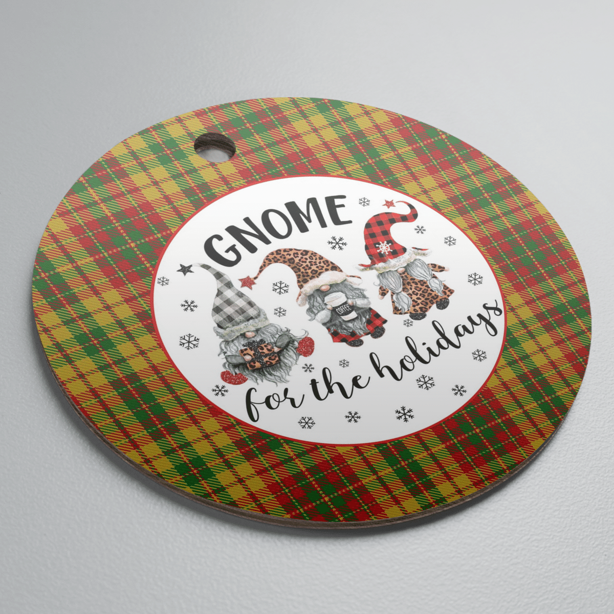 Clan Strathearn Modern Tartan Tartan Crest Gnome Round Ceramic Ornament AJ99 Strathearn Modern Tartan Tartan Christmas   