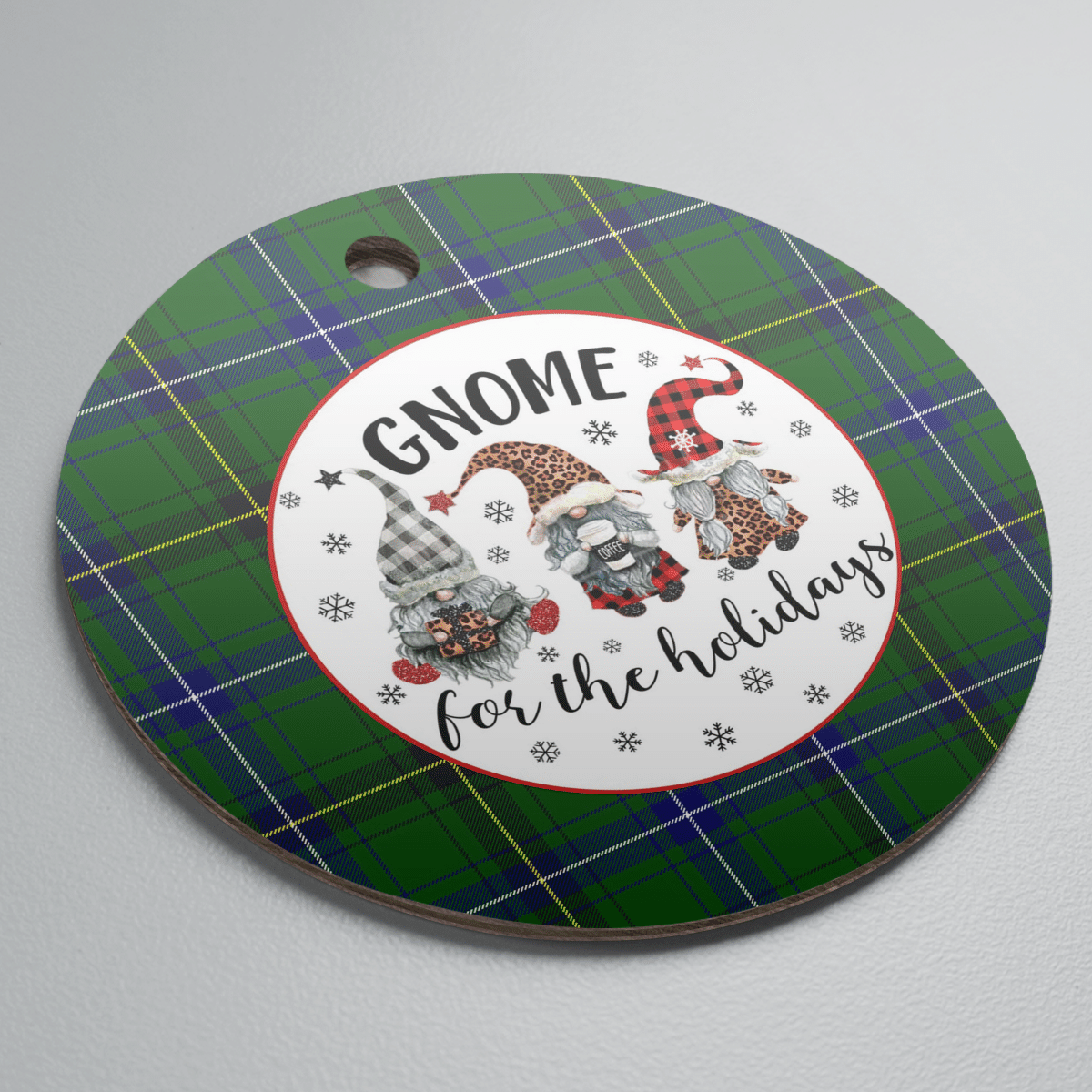 Clan Henderson Modern Tartan Tartan Crest Gnome Round Ceramic Ornament KQ73 Henderson Modern Tartan Tartan Christmas   