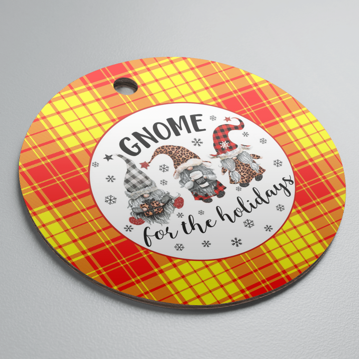 Clan MacMillan Tartan Tartan Crest Gnome Round Ceramic Ornament IE59 MacMillan Tartan Tartan Christmas   