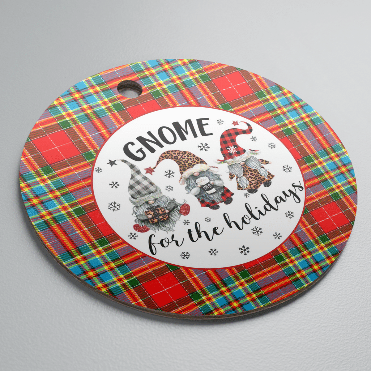 Clan Chattan Tartan Tartan Crest Gnome Round Ceramic Ornament LU33 Chattan Tartan Tartan Christmas   