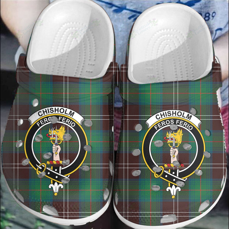 Clan Chisholm Hunting Ancient Tartan Crest Clogs Classic