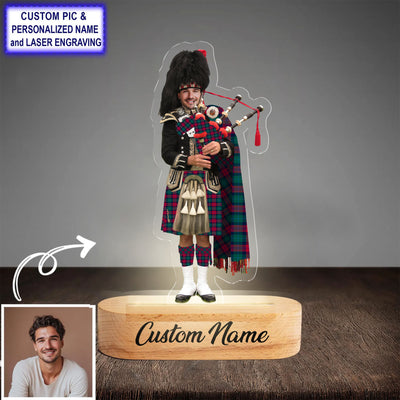 Custom Bagpipe Akins Tartan LED Night Light - Personalized Scottish Bagpiper Figurine with Wooden Stand MI23