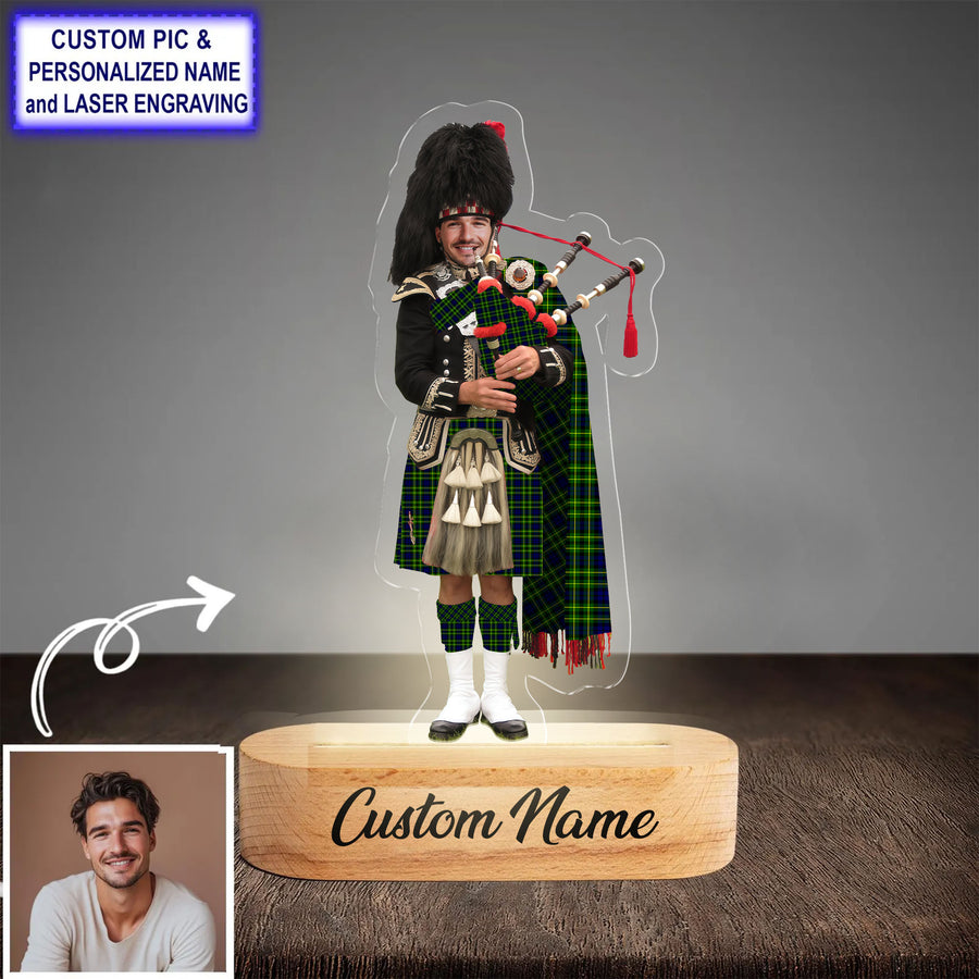 Custom Bagpipe Campbell of Breadalbane Modern Tartan LED Night Light - Personalized Scottish Bagpiper Figurine with Wooden Stand