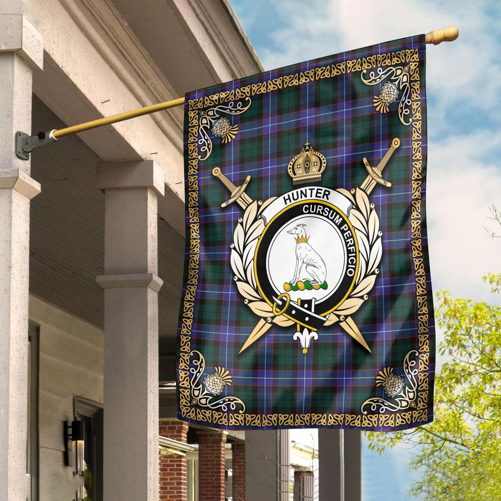 Clan Hunter Modern Tartan Crest Garden Flag  - Celtic Thistle  XB36 Clan Hunter Tartan Today   