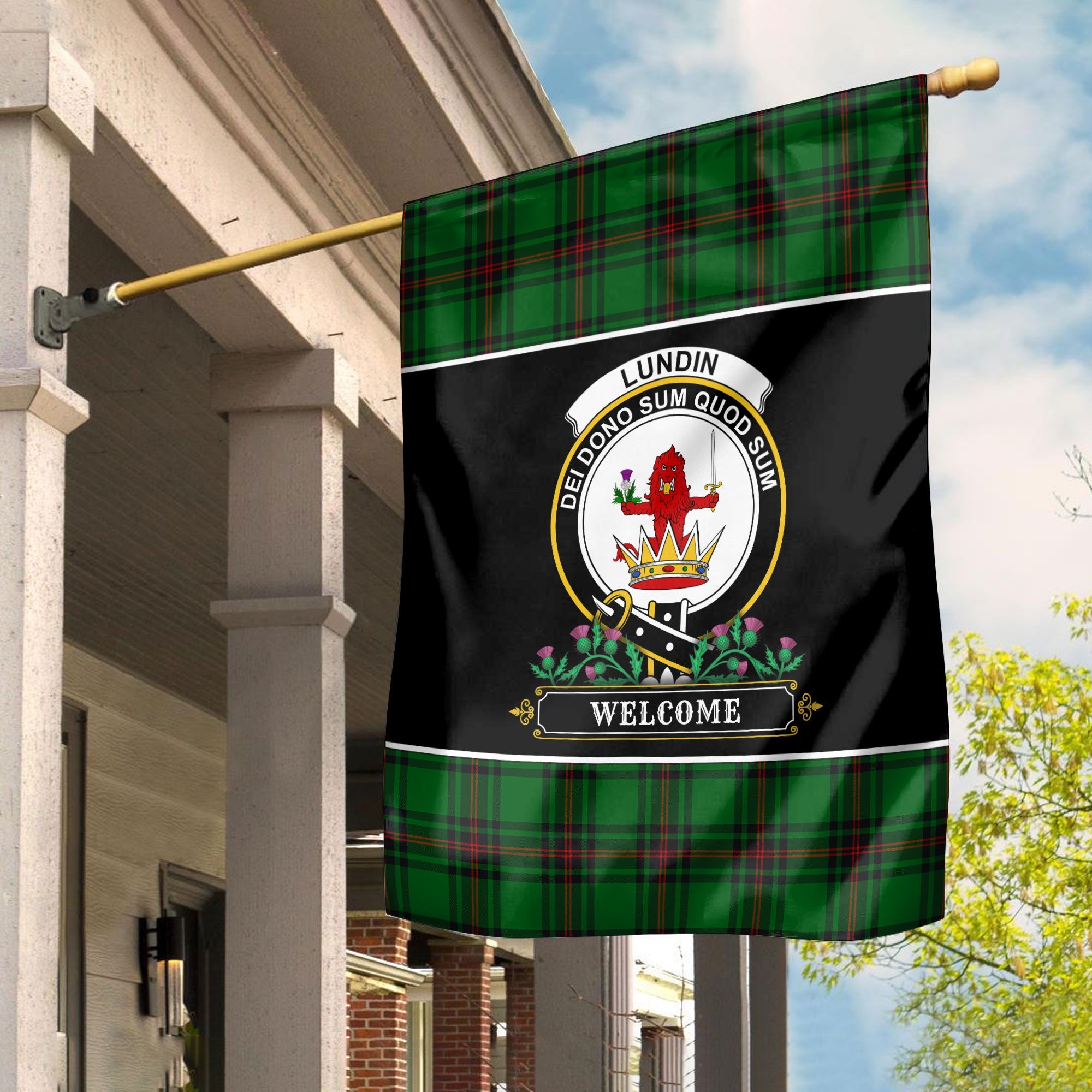 Clan Lundin Tartan Crest Garden Flag  - Welcome  QV35 Clan Lundin Tartan Today   