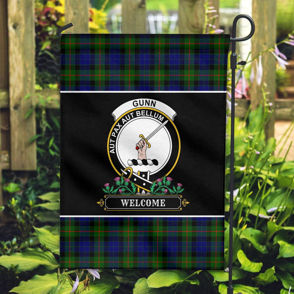 Clan Gunn Modern Tartan Crest Garden Flag  - Welcome  KR74 Clan Gunn Tartan Today   