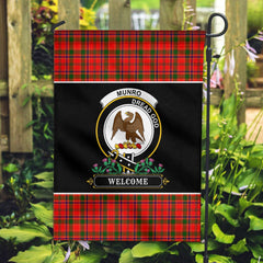 Clan Munro Modern Tartan Crest Garden Flag  - Welcome  MY32 Clan Munro Tartan Today   