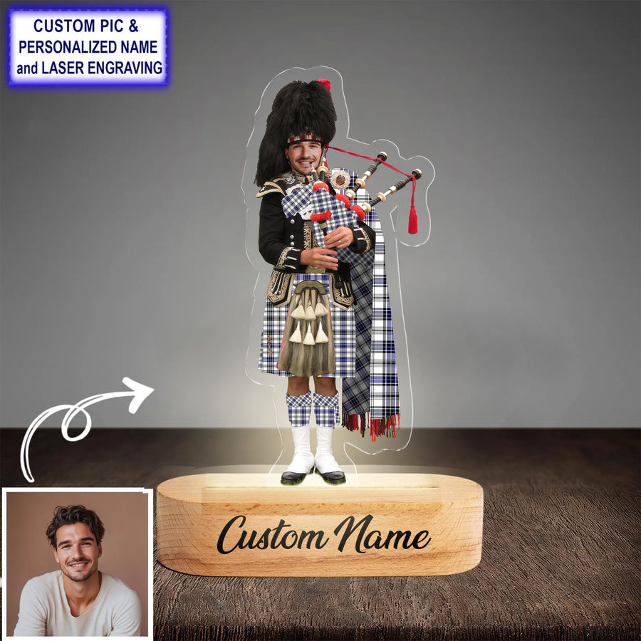 Custom Bagpipe Hannay Tartan LED Night Light - Personalized Scottish Bagpiper Figurine with Wooden Stand