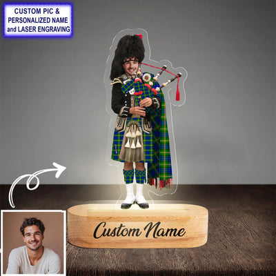 Custom Bagpipe Maitland Tartan LED Night Light - Personalized Scottish Bagpiper Figurine with Wooden Stand