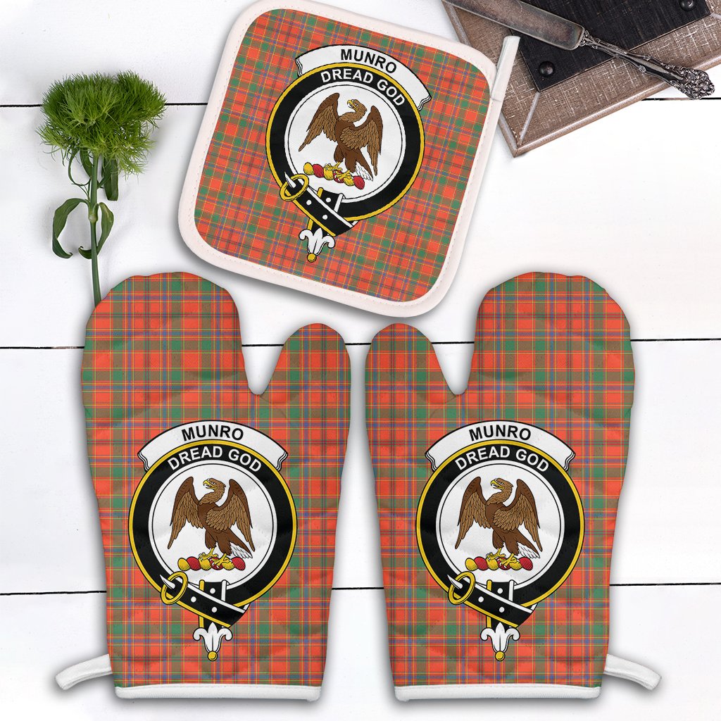 Clan Munro Ancient Tartan Crest Oven Mitt And Pot Holder (2 Oven Mitts + 1 Pot Holder) BM32 Clan Munro Tartan Today   