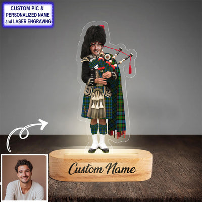 Custom Bagpipe Newlands Tartan LED Night Light - Personalized Scottish Bagpiper Figurine with Wooden Stand IN34