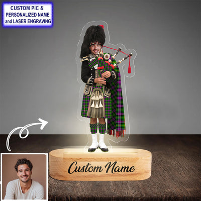 Custom Bagpipe Selkirk Tartan LED Night Light - Personalized Scottish Bagpiper Figurine with Wooden Stand DU36