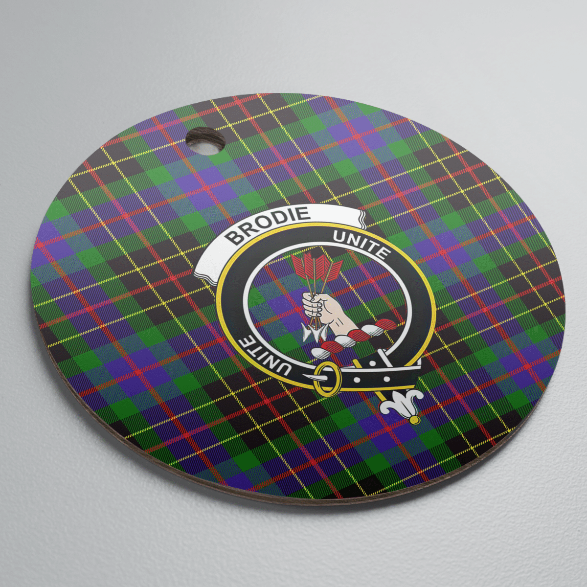Clan Brodie Hunting Modern Tartan Crest Round Ceramic Ornament LA85 Brodie Hunting Modern Tartan Tartan Christmas   