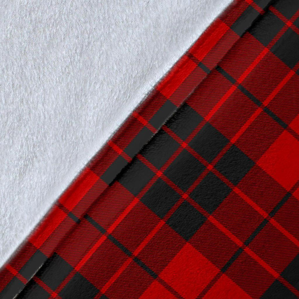 Clan MacLeod of Raasay Tartan Crest Blanket Wave Style MC79 Clan Hall Tartan Today   