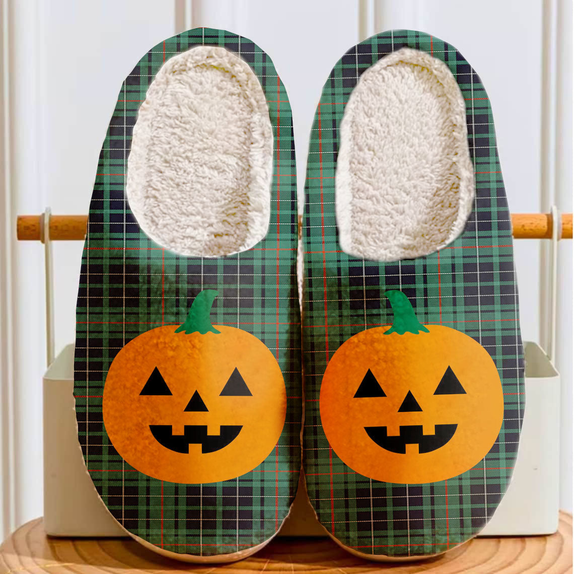 Clan MacAulay Hunting Ancient Tartan Halloween Pumpkin Slippers, Fluffy Spooky Slippers EZ77 MacAulay Hunting Ancient Tartan Tartan Halloween   