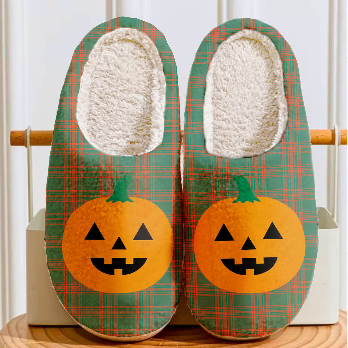 Clan Menzies Green Ancient Tartan Halloween Pumpkin Slippers, Fluffy Spooky Slippers MF53 Menzies Green Ancient Tartan Tartan Halloween   