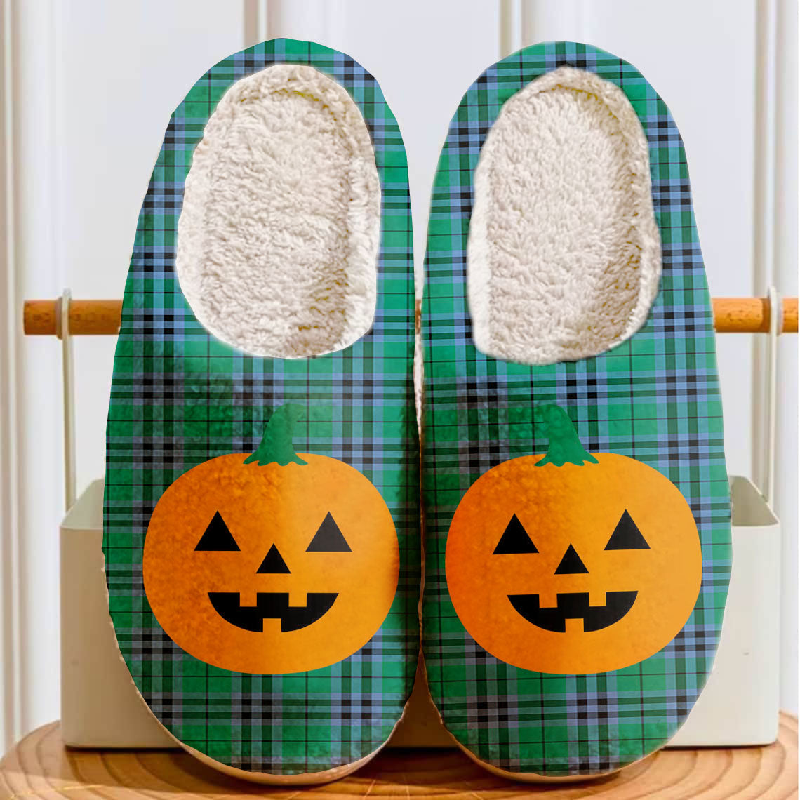 Clan Keith Ancient Tartan Halloween Pumpkin Slippers, Fluffy Spooky Slippers MP67 Keith Ancient Tartan Tartan Halloween   
