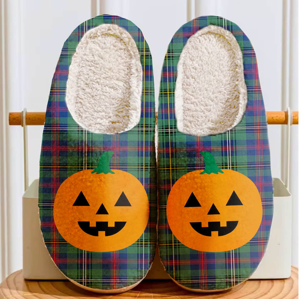 Clan Wood Modern Tartan Halloween Pumpkin Slippers, Fluffy Spooky Slippers ES50 Wood Modern Tartan Tartan Halloween   