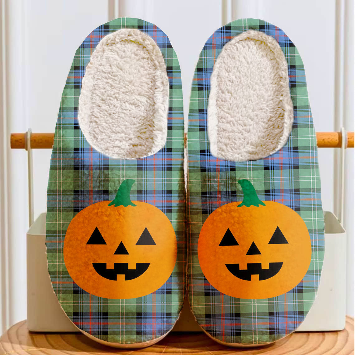 Clan Sutherland Old Ancient Tartan Halloween Pumpkin Slippers, Fluffy Spooky Slippers CF70 Sutherland Old Ancient Tartan Tartan Halloween   